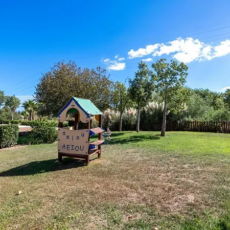 Apartmán Stunning Blue Lagoon In By Costarentals - M12